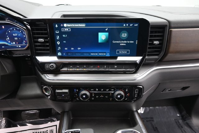 Used 2025 Chevrolet Silverado 1500 High Country w/ High Country Premium Package AWD/4WD image 21