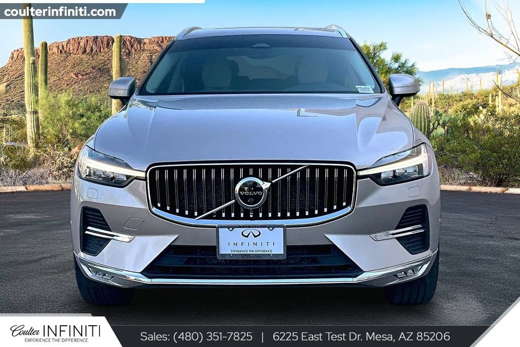 Used 2023 Volvo XC60 B5 Plus AWD/4WD image 3