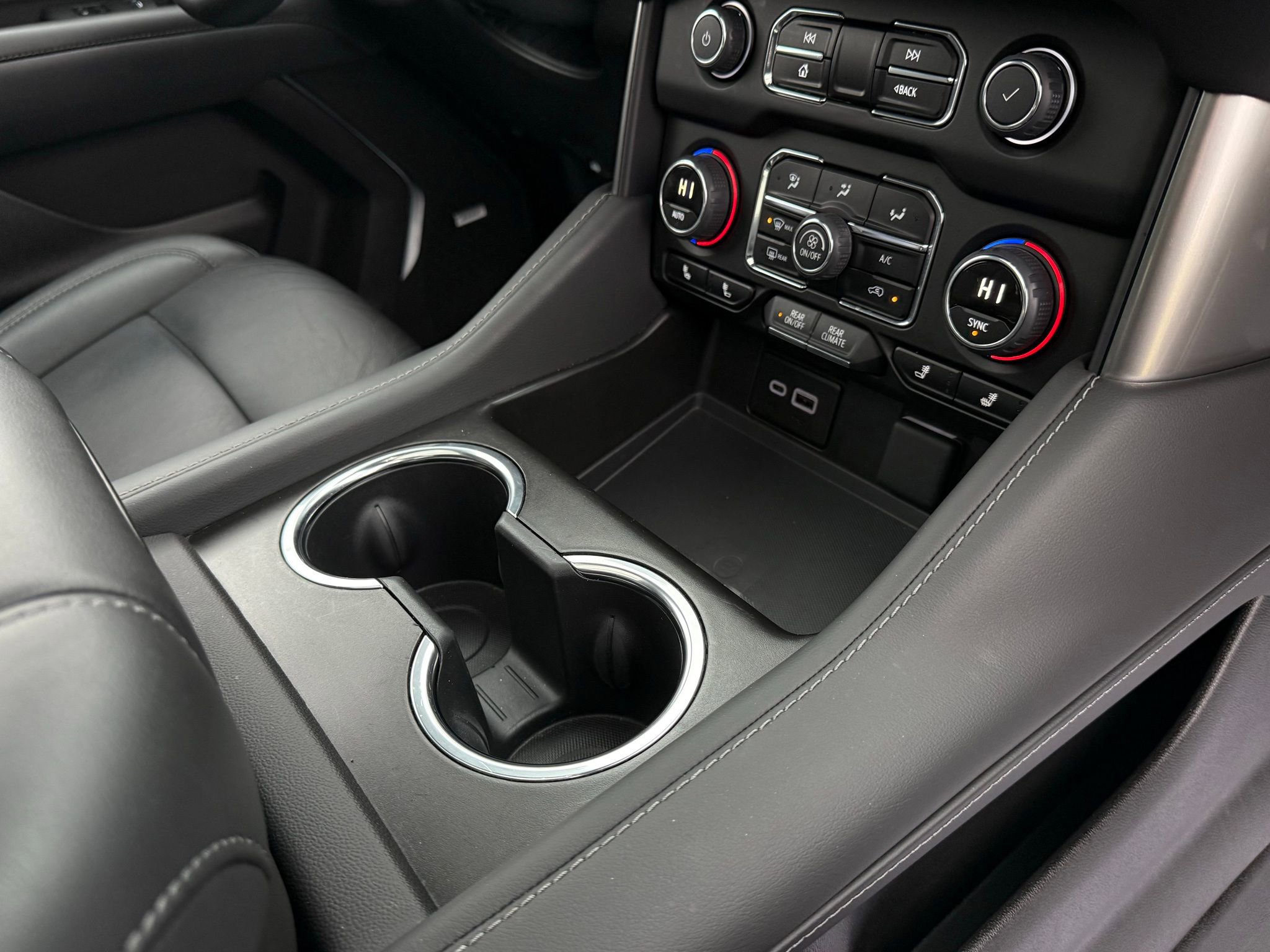 Used 2023 Chevrolet Tahoe Z71 image 28