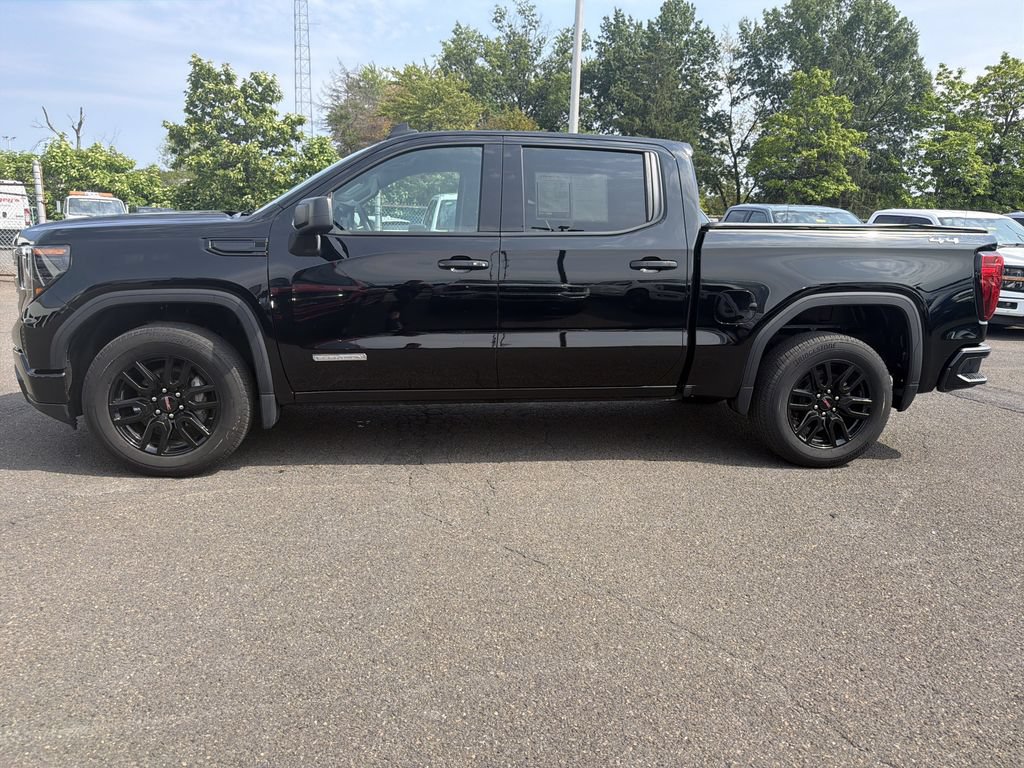 Used 2024 GMC Sierra 1500 Elevation AWD/4WD image 2