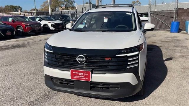 New 2025 Nissan Kicks SR w/ Illumination Package image 8