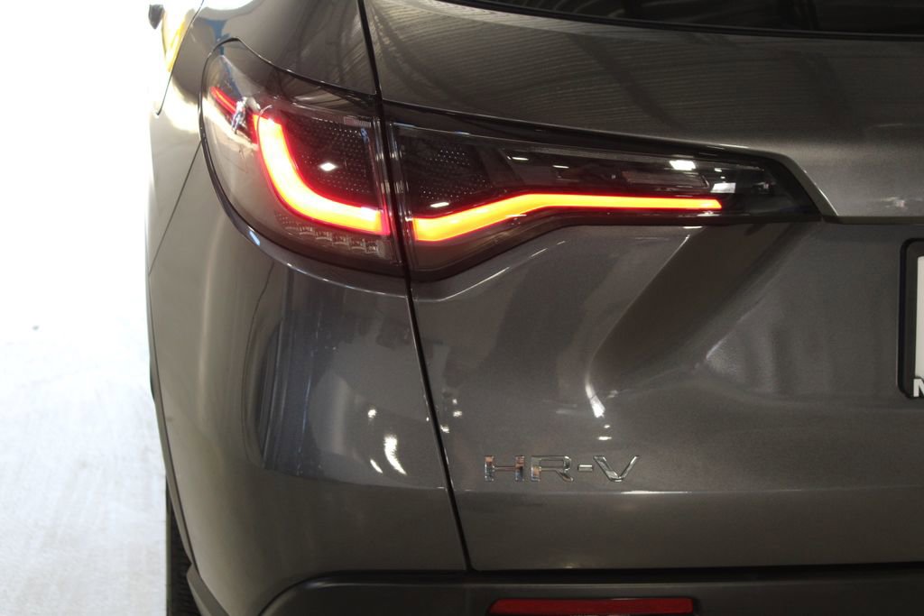 Used 2024 Honda HR-V LX image 40