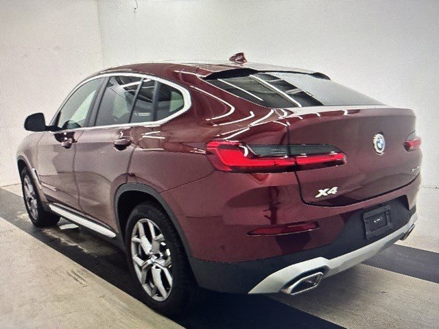 Certified 2025 BMW X4 xDrive30i image 6