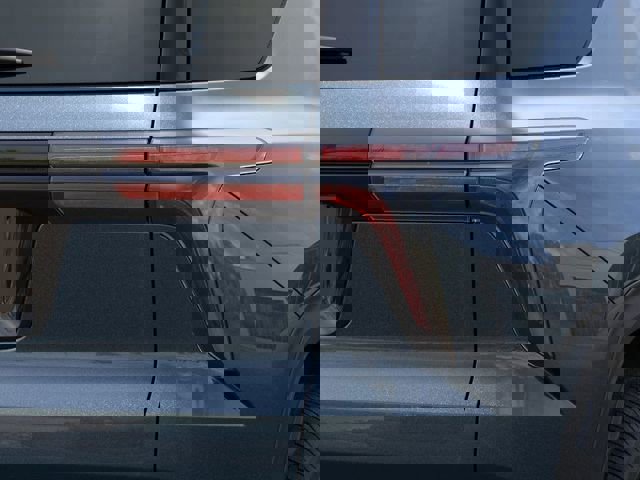 New 2026 Chevrolet Traverse LT w/ Midnight/Sport Edition image 11