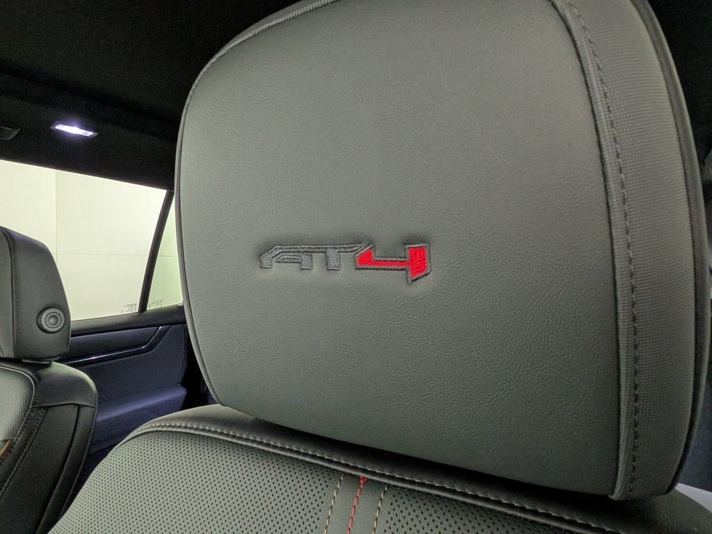 New 2026 GMC Acadia AT4 w/ Luxury Package AWD/4WD image 17
