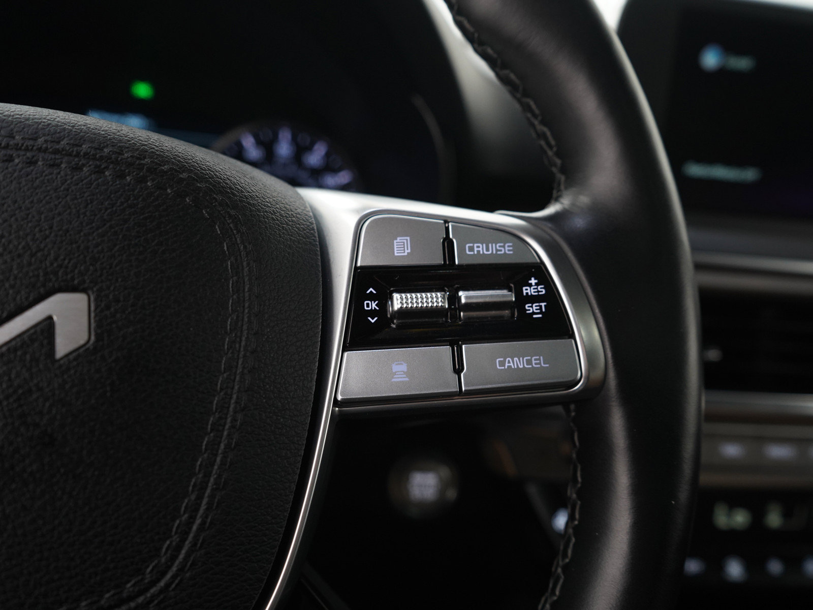 Used 2022 Kia Telluride SX w/ SX Prestige Package AWD/4WD image 34