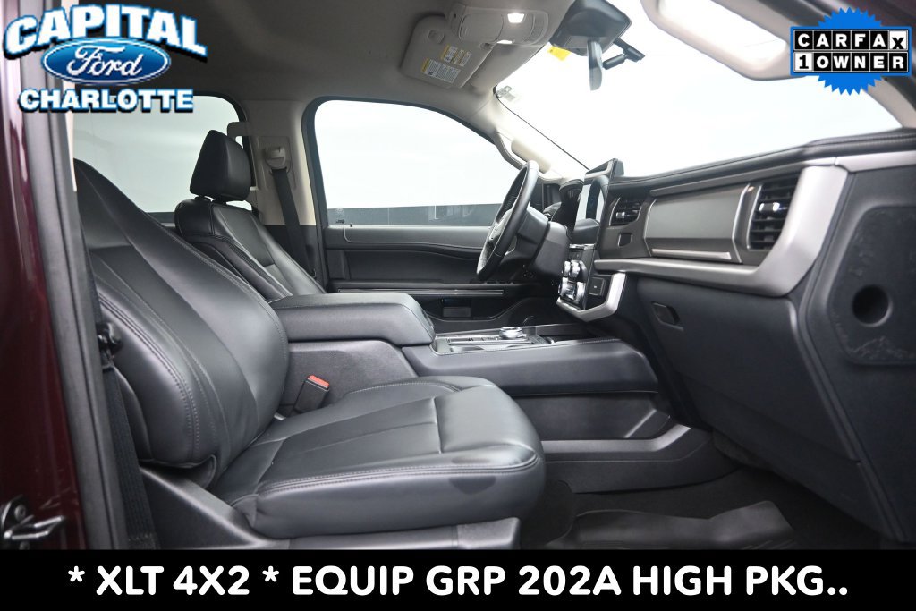 Used 2024 Ford Expedition XLT RWD image 14