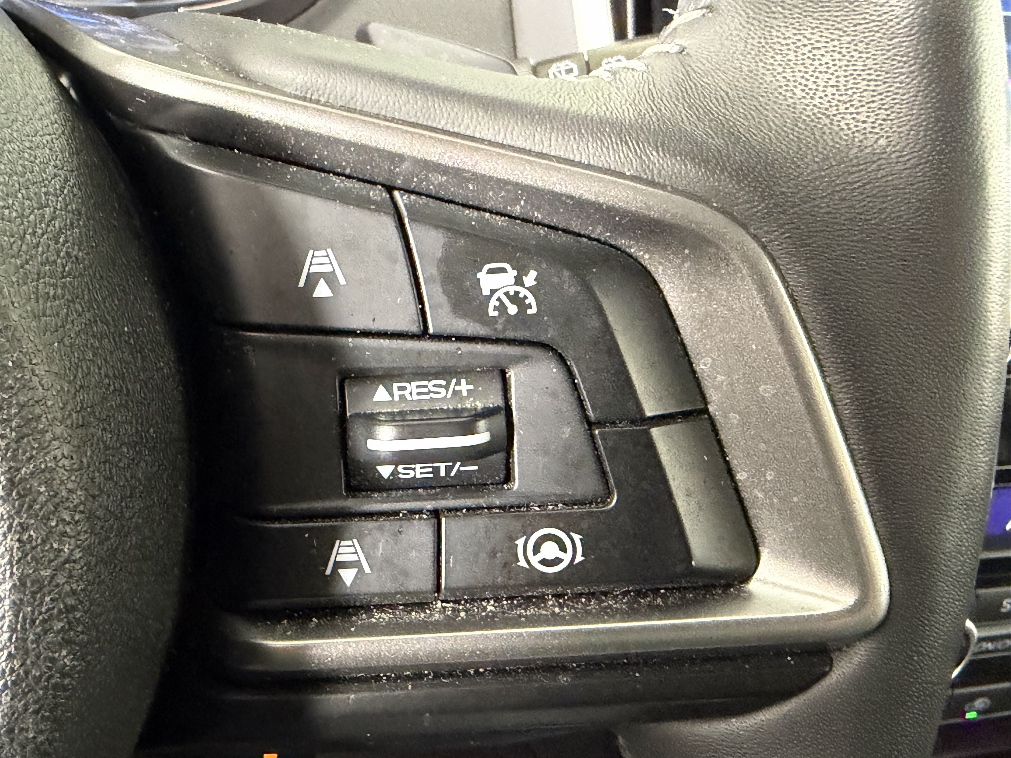 Used 2022 Subaru Ascent Touring AWD/4WD image 40