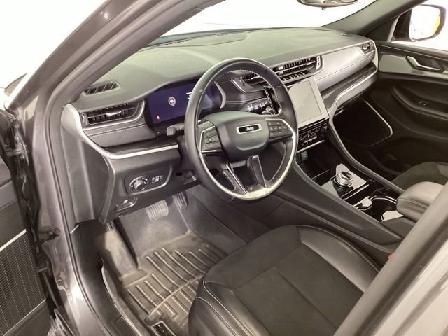 Used 2021 Jeep Grand Cherokee L Laredo image 15