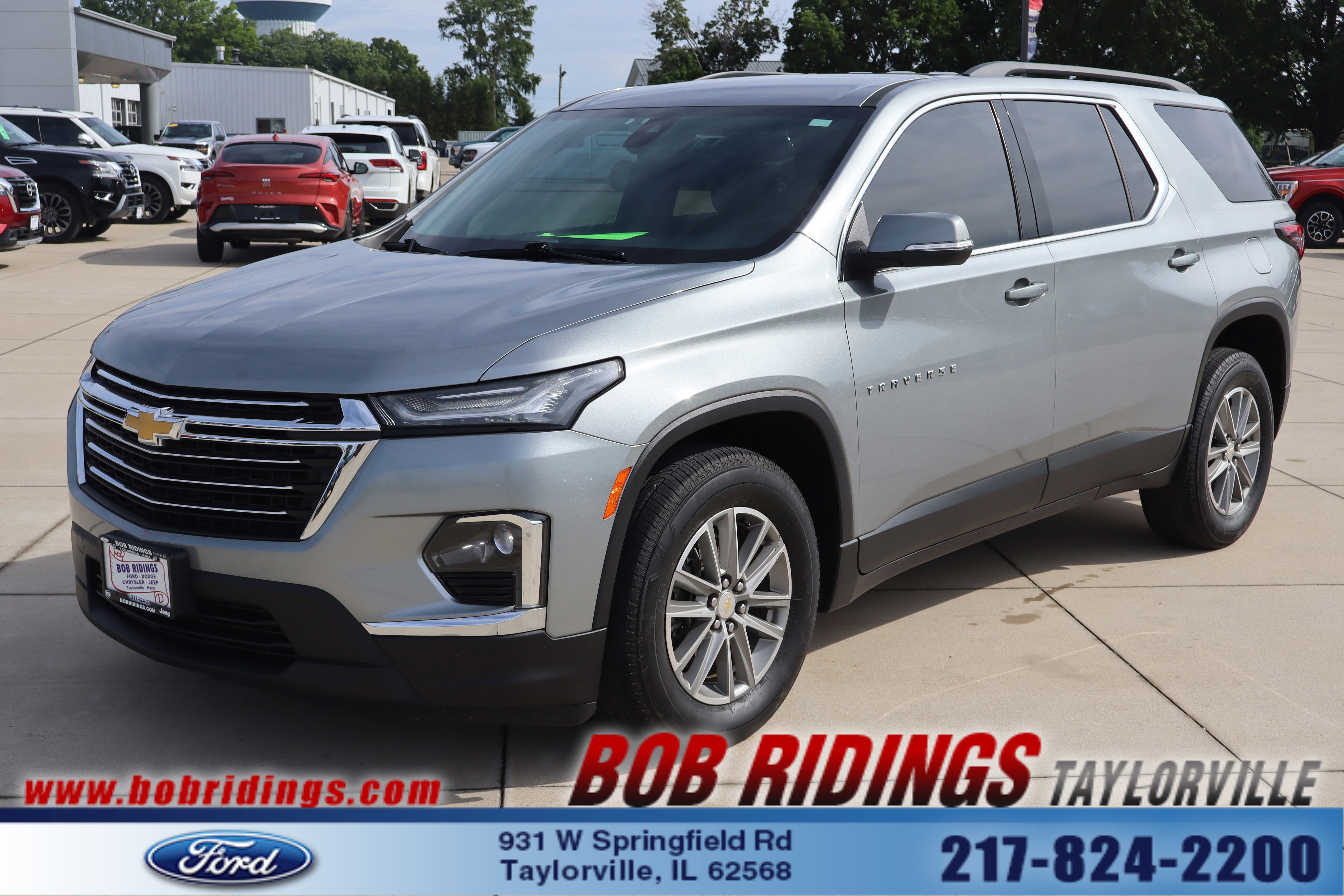 Used 2023 Chevrolet Traverse LT
