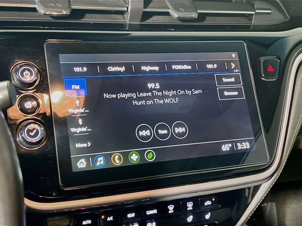 Used 2022 Chevrolet Bolt LT w/ Infotainment Package FWD image 13