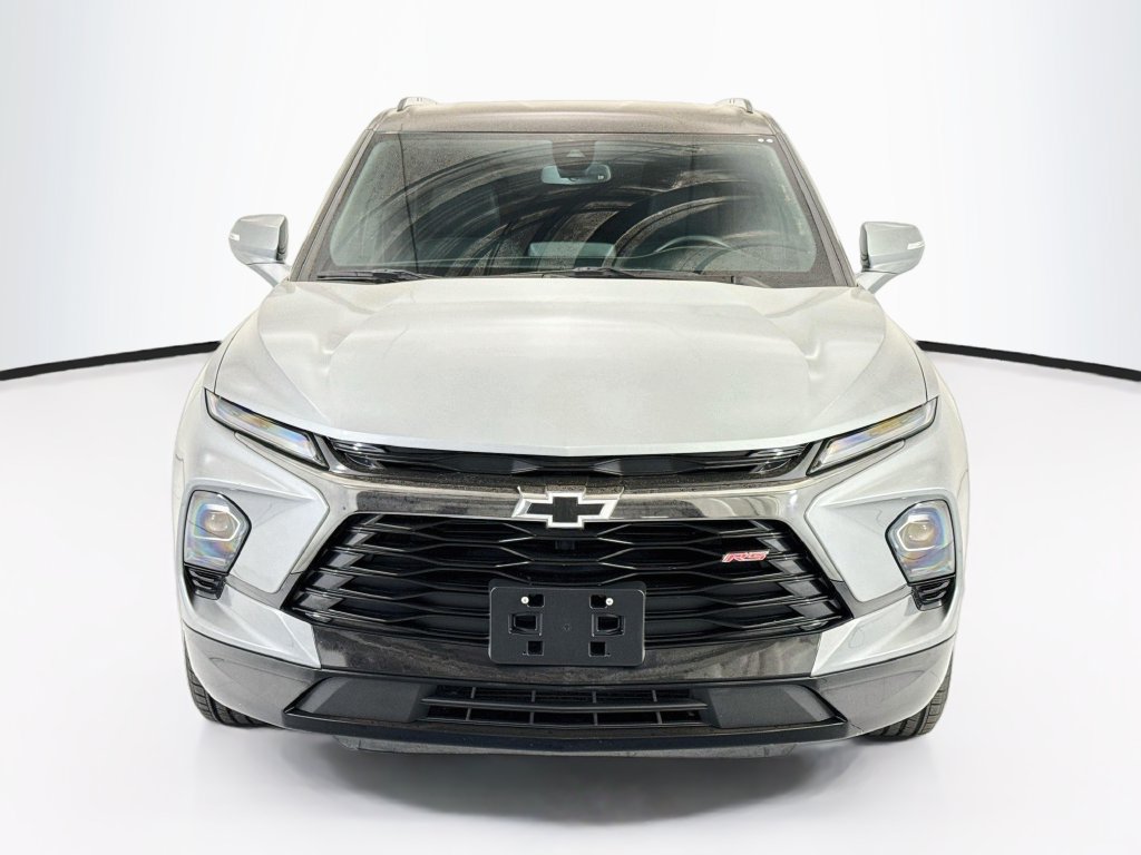 Used 2023 Chevrolet Blazer RS FWD image 2