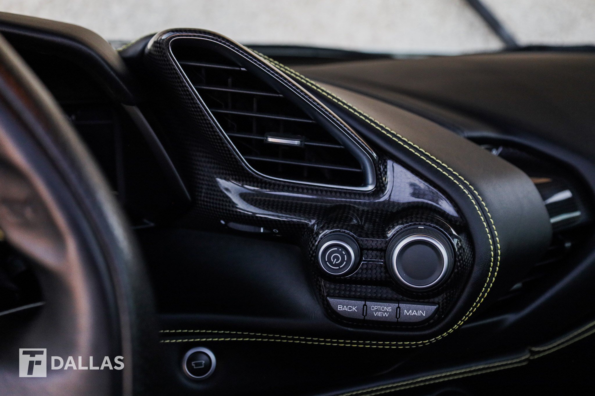 Used 2017 Ferrari 488 Spider RWD image 33