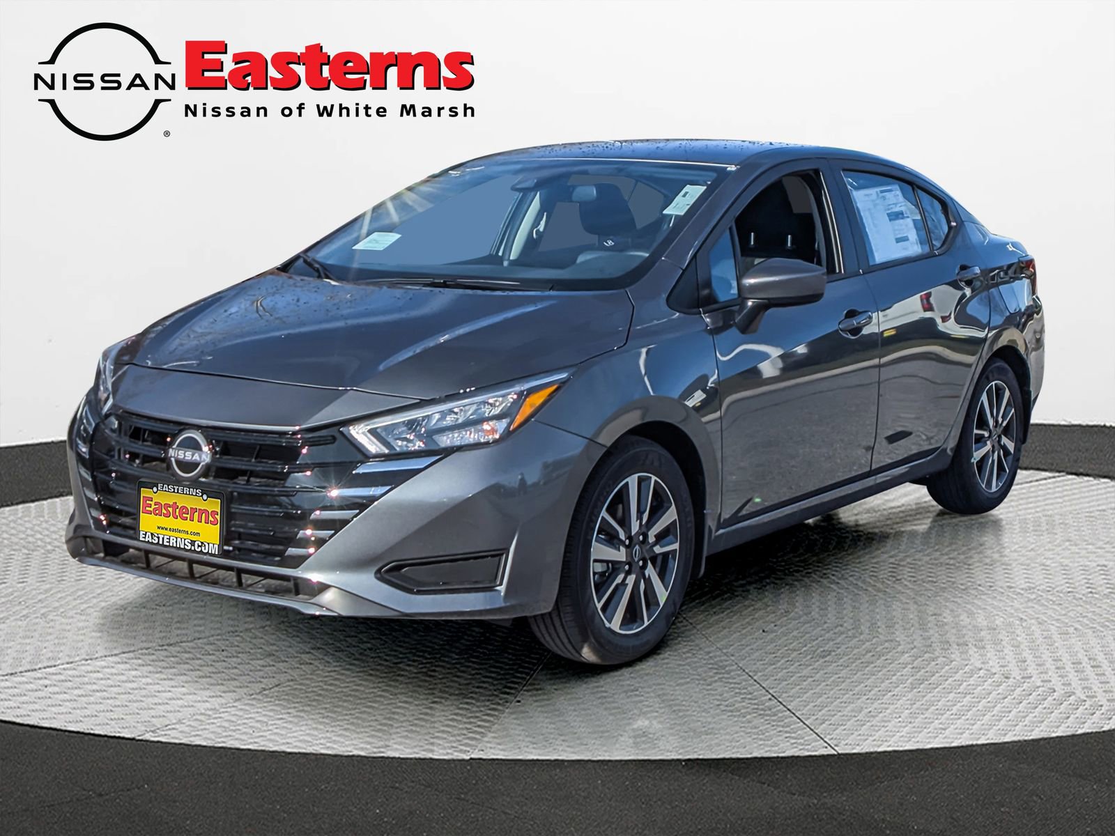 New 2025 Nissan Versa SV w/ Trunk Package