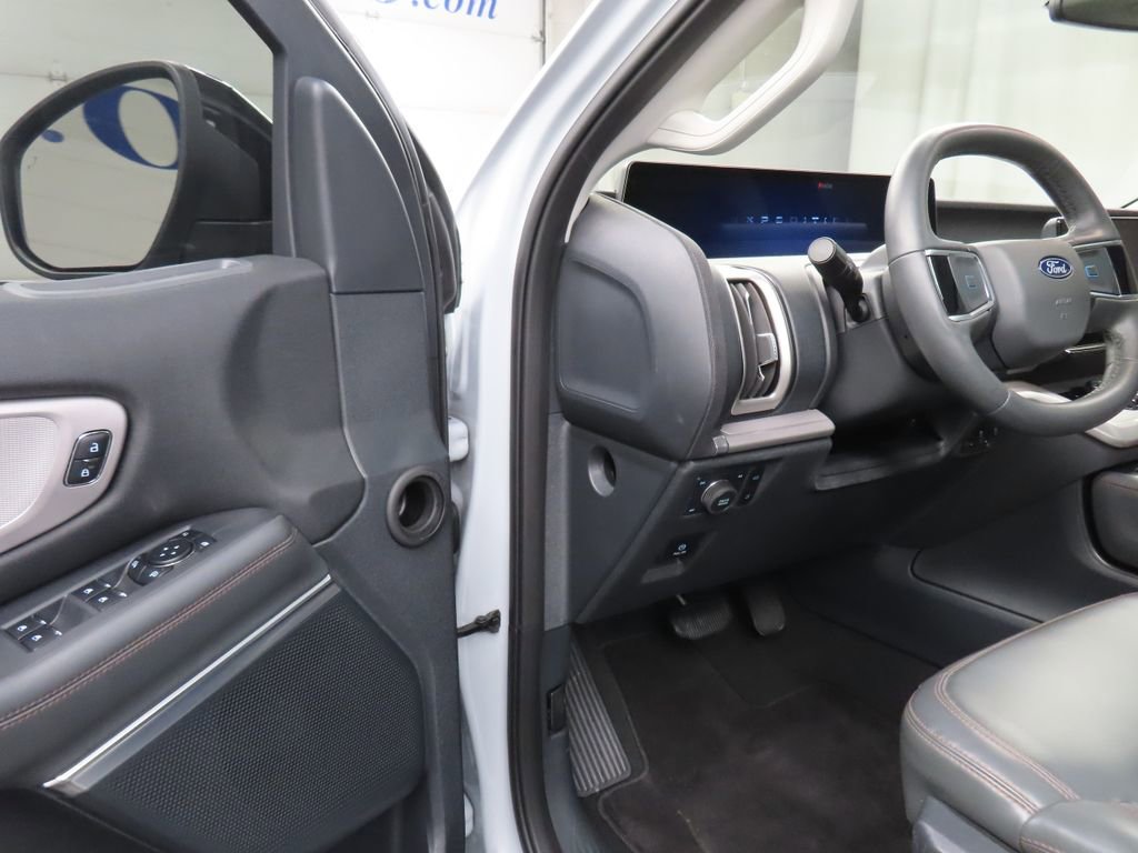 Used 2025 Ford Expedition Max Active image 57