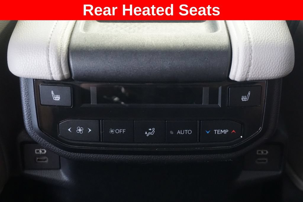 Used 2024 Toyota Grand Highlander AWD image 9