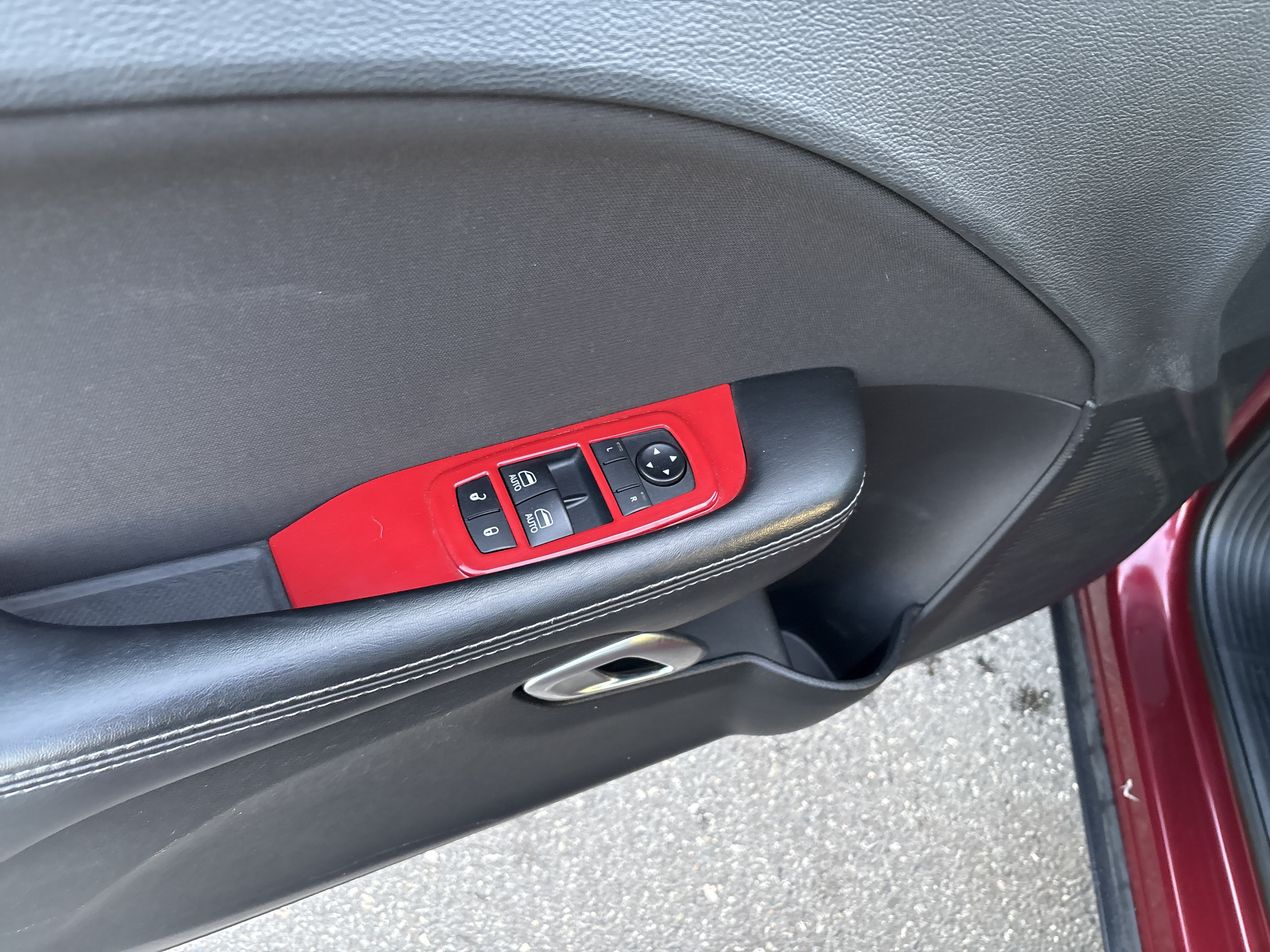 Used 2019 Dodge Challenger R/T w/ Cold Weather Group RWD image 16