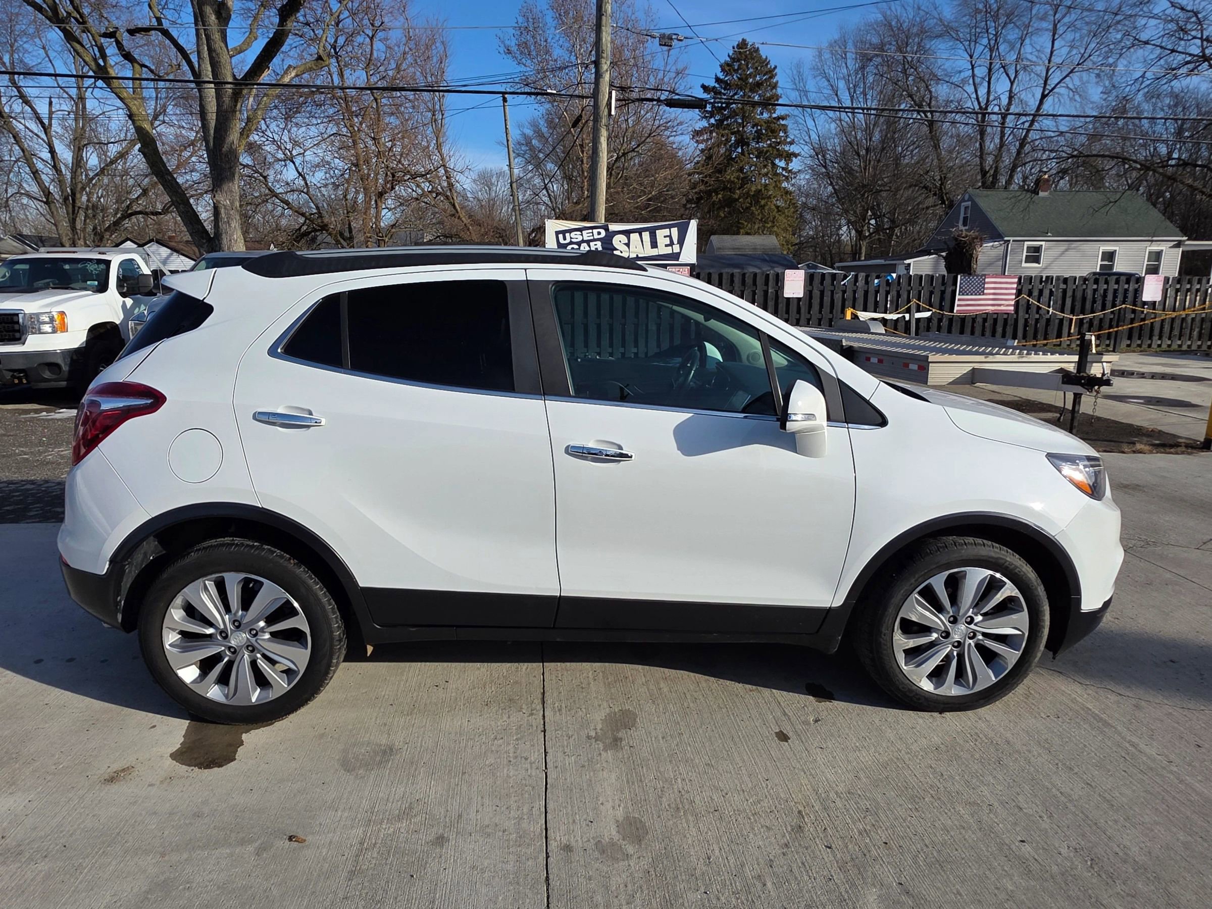 Used 2018 Buick Encore Preferred image 9