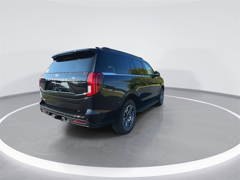 New 2025 Ford Expedition Active image 8