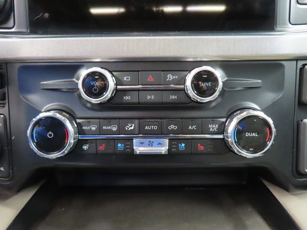 Used 2025 Ford F350 Platinum w/ Platinum Plus Package AWD/4WD image 57