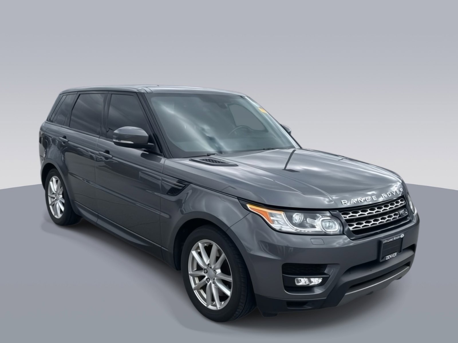 Used 2016 Land Rover Range Rover Sport SE image 2