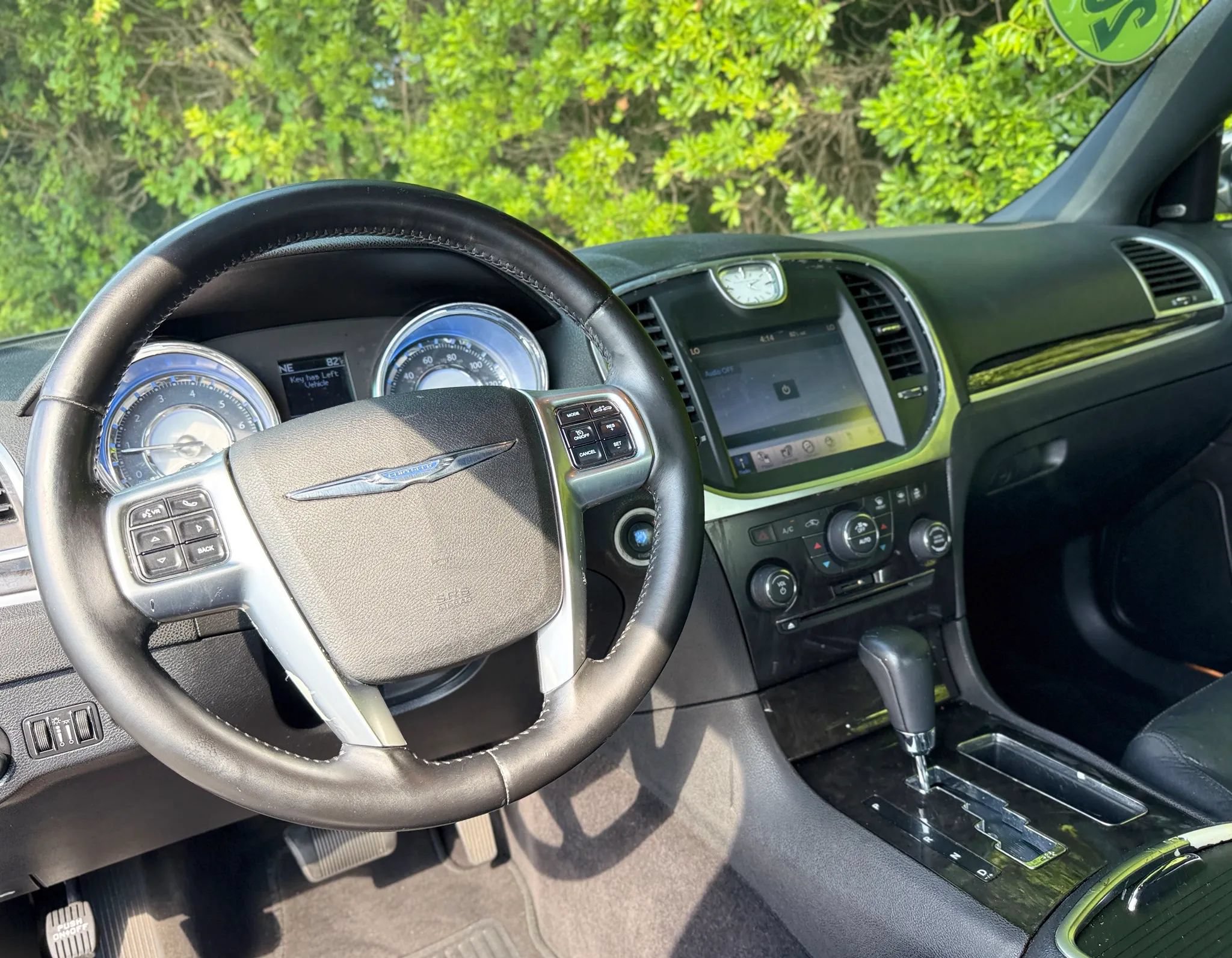 Used 2011 Chrysler 300 Limited RWD image 38