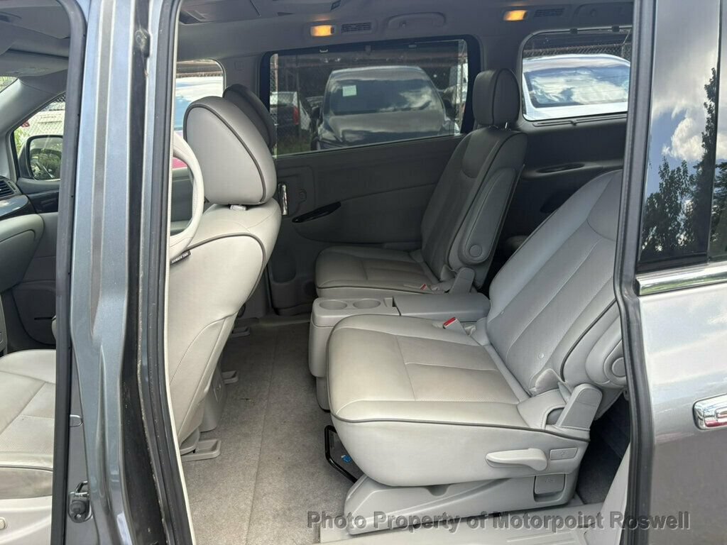 Used 2016 Nissan Quest Platinum w/ Tow Package FWD image 20