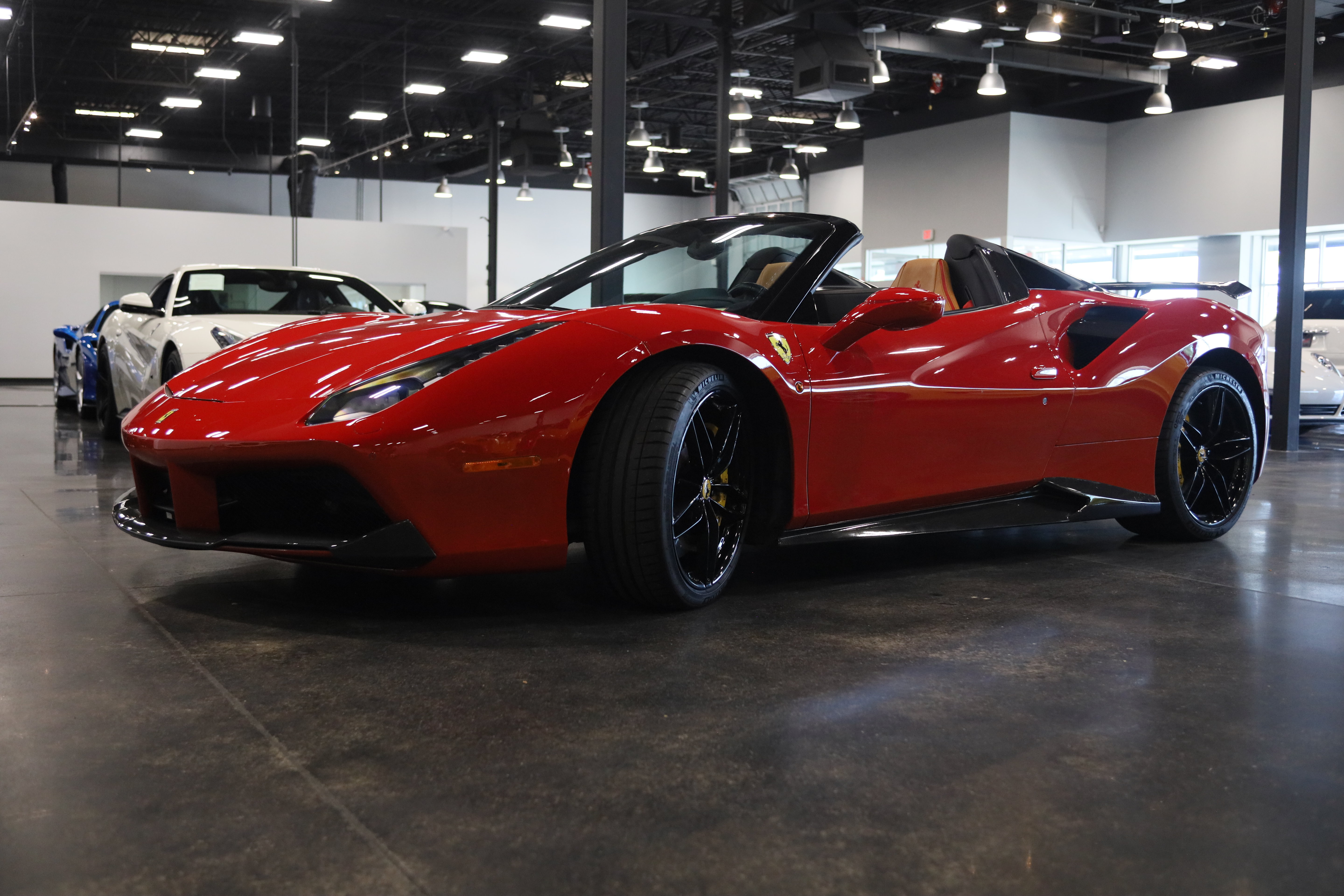 Used 2019 Ferrari 488 Spider RWD image 3