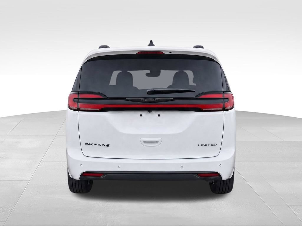 Used 2025 Chrysler Pacifica Limited FWD image 7