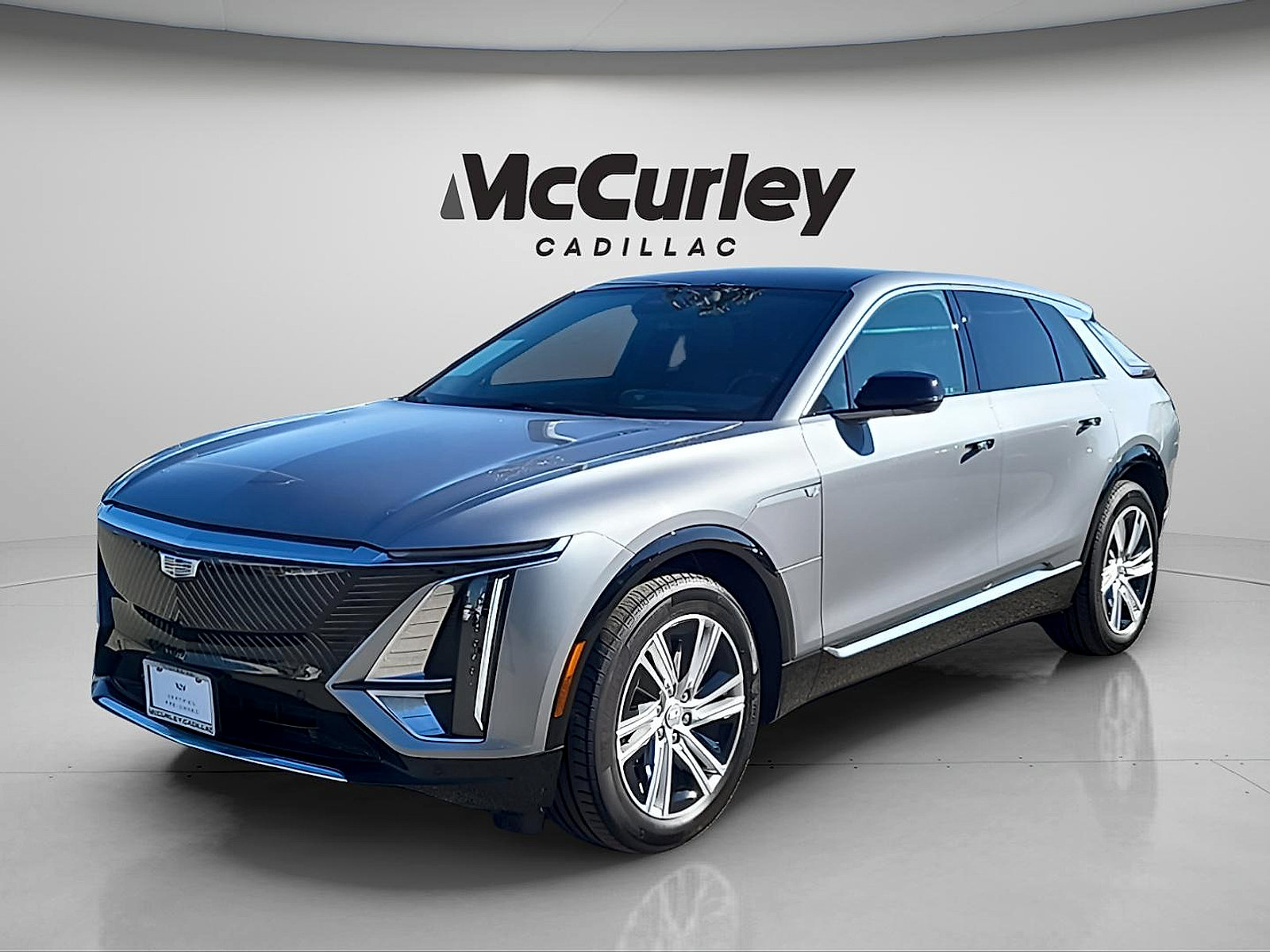 Certified 2024 Cadillac Lyriq Tech AWD/4WD image 3