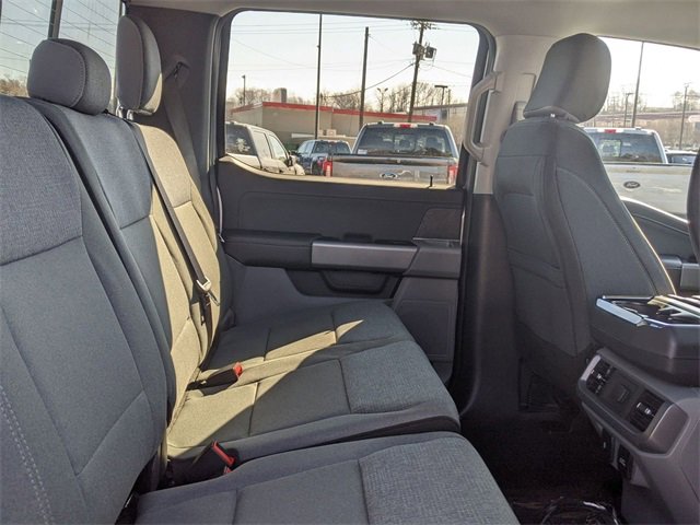 New 2025 Ford F150 XLT w/ Equipment Group 302A MID image 37