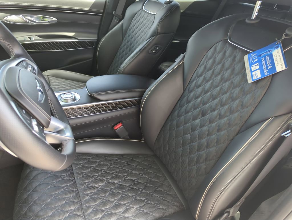 Used 2023 Genesis GV70 3.5T Sport w/ Sport Prestige Package image 9