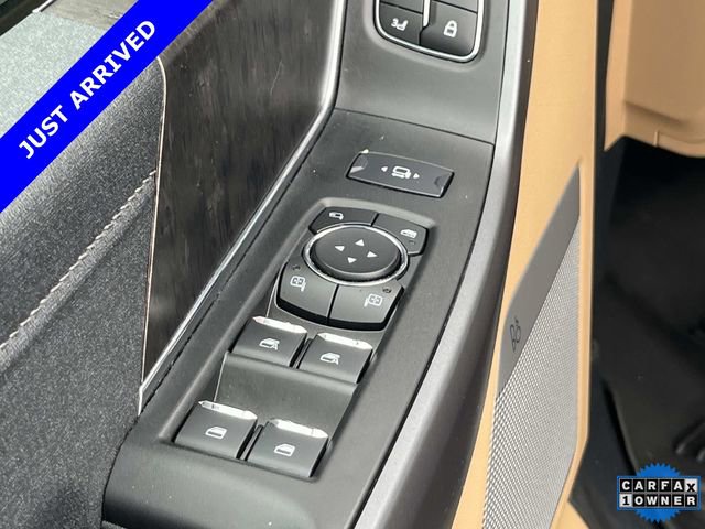 Used 2024 Ford F250 Lariat w/ Lariat Ultimate Package AWD/4WD image 24