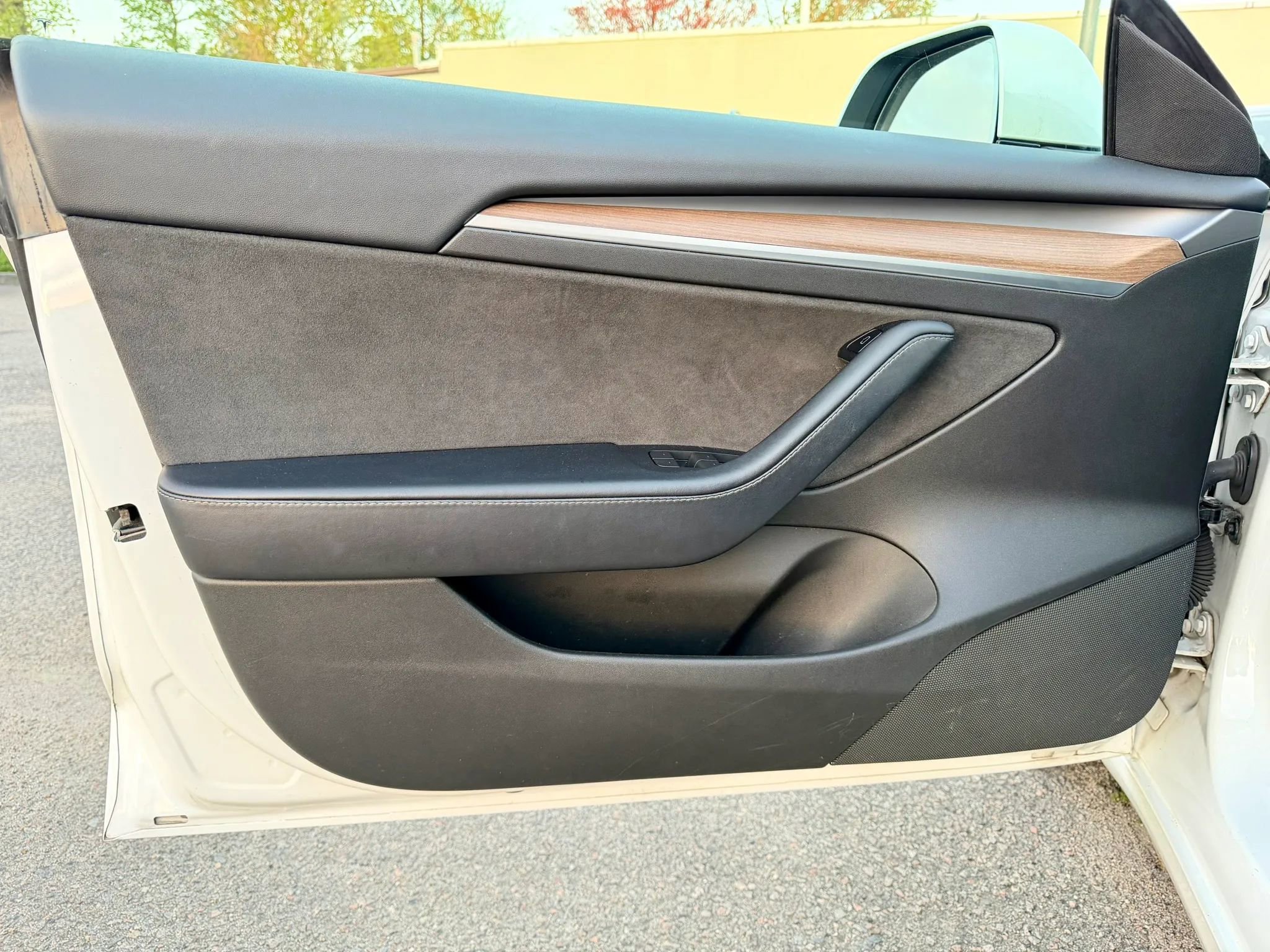 Used 2022 Tesla Model 3 Standard Range RWD image 22
