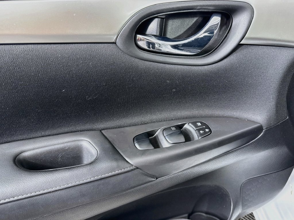 Used 2018 Nissan Sentra S w/ S Midnight Style Package FWD image 20