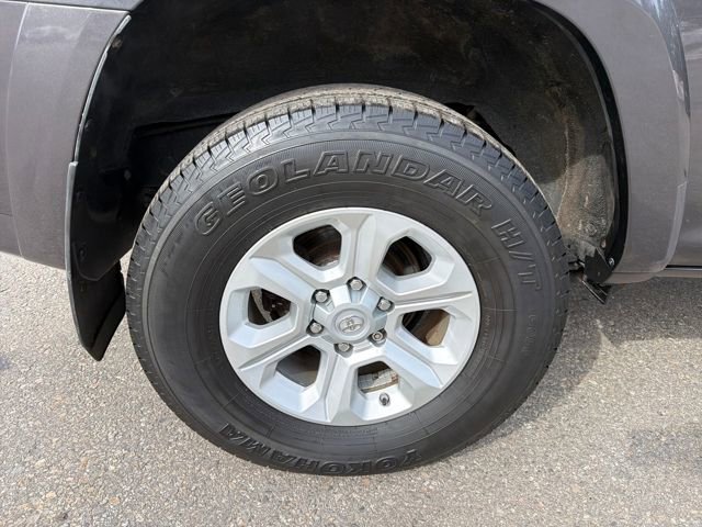 Used 2016 Toyota 4Runner SR5 image 29