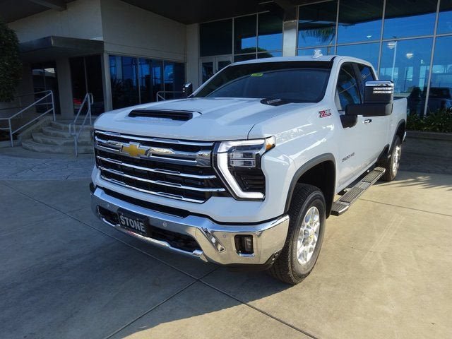 New 2026 Chevrolet Silverado 2500 LTZ w/ LTZ Premium Package AWD/4WD image 3