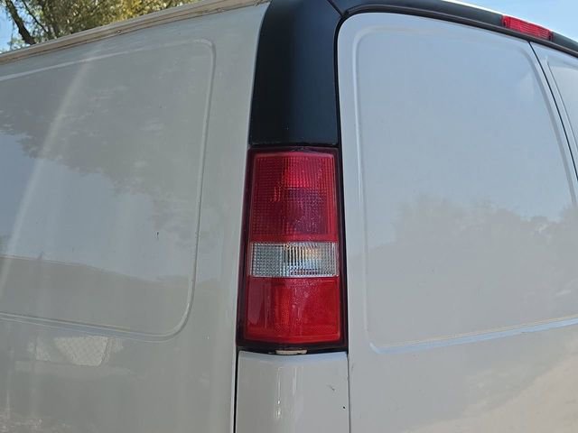 Used 2023 GMC Savana 2500 Extended w/ Driver Convenience Package RWD image 10