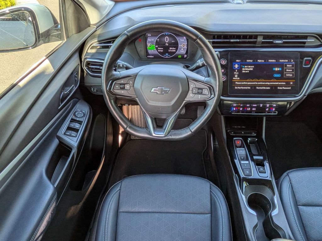 Used 2023 Chevrolet Bolt EUV Premier FWD image 16
