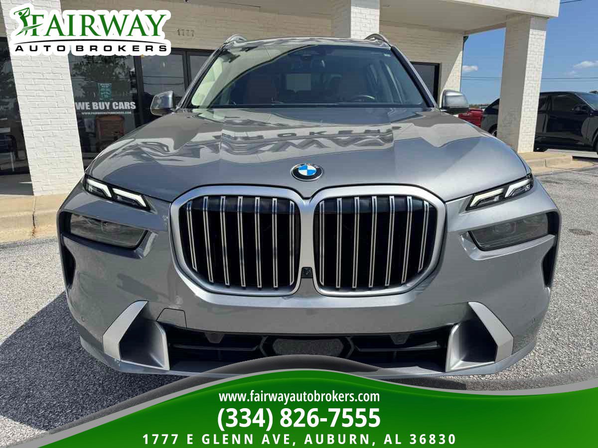 Used 2026 BMW X7 xDrive40i AWD/4WD image 3