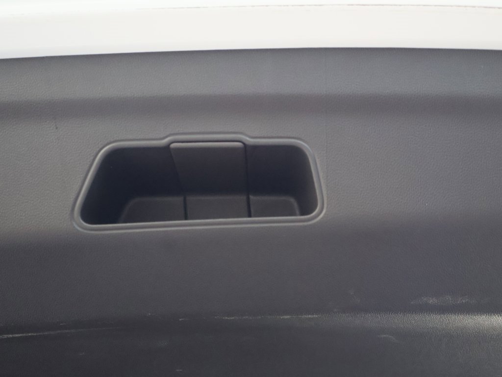 Used 2022 GMC Yukon SLT w/ SLT Luxury Package image 26