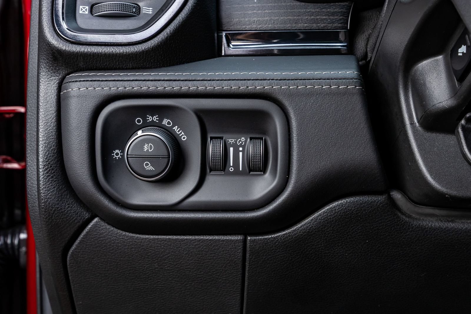 Used 2022 RAM 3500 Limited w/ Night Edition AWD/4WD image 18