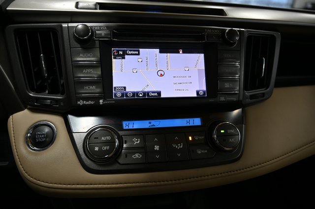 Used 2014 Toyota RAV4 Limited image 17