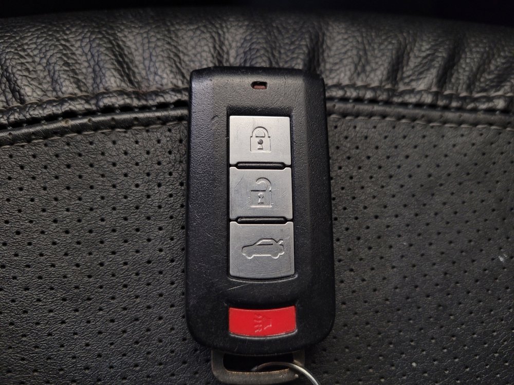 Used 2016 Mitsubishi Lancer SEL image 32