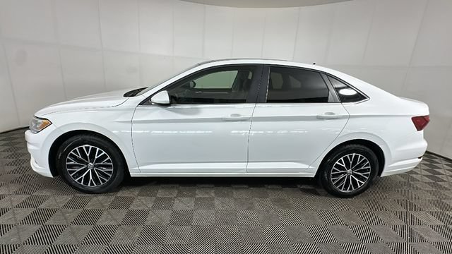 Used 2019 Volkswagen Jetta R-Line FWD image 5