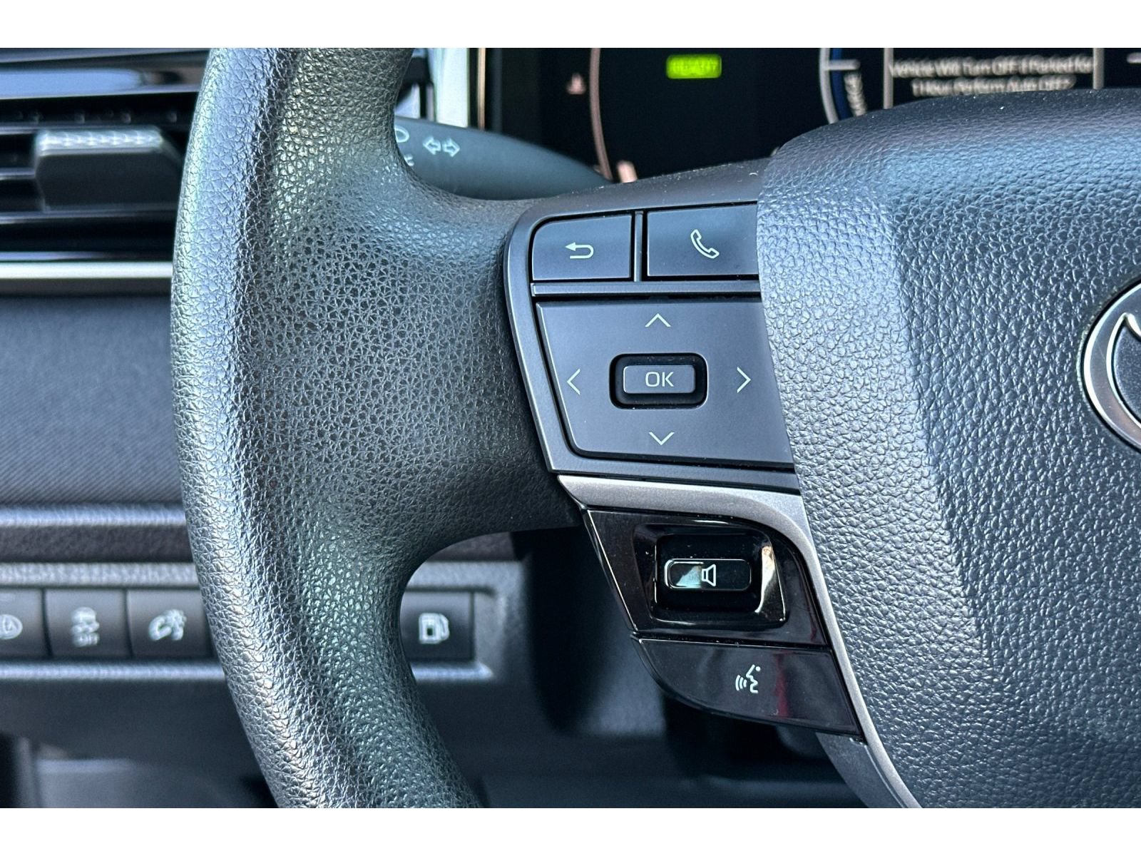 Used 2025 Toyota Camry LE FWD image 26