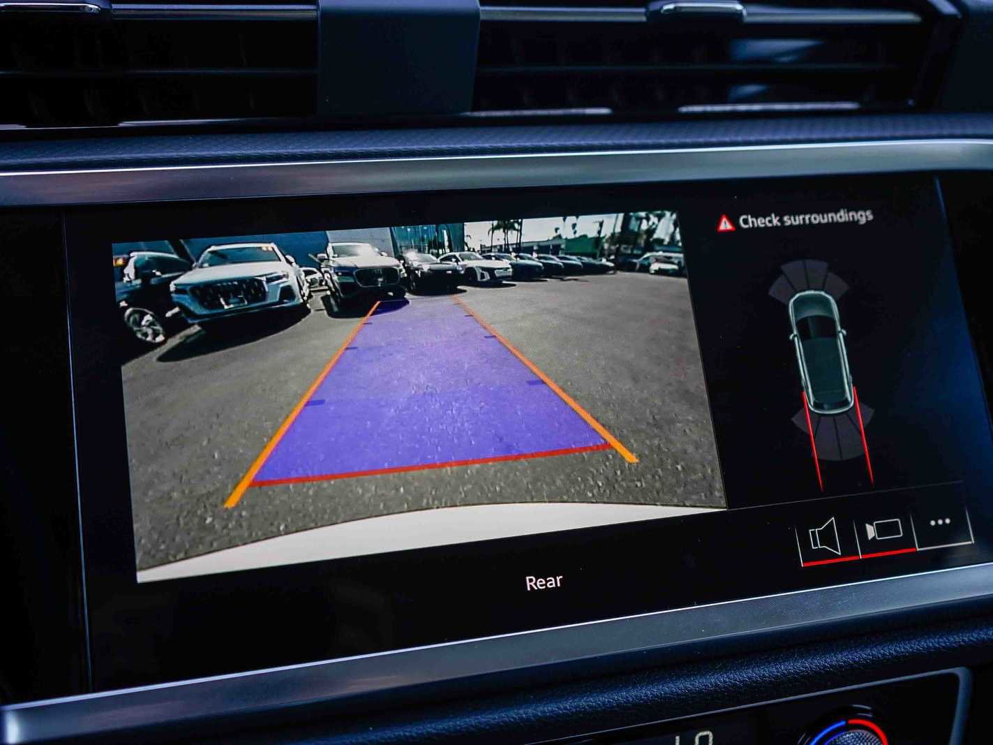 Used 2025 Audi Q3 2.0T Premium w/ Convenience Package image 23