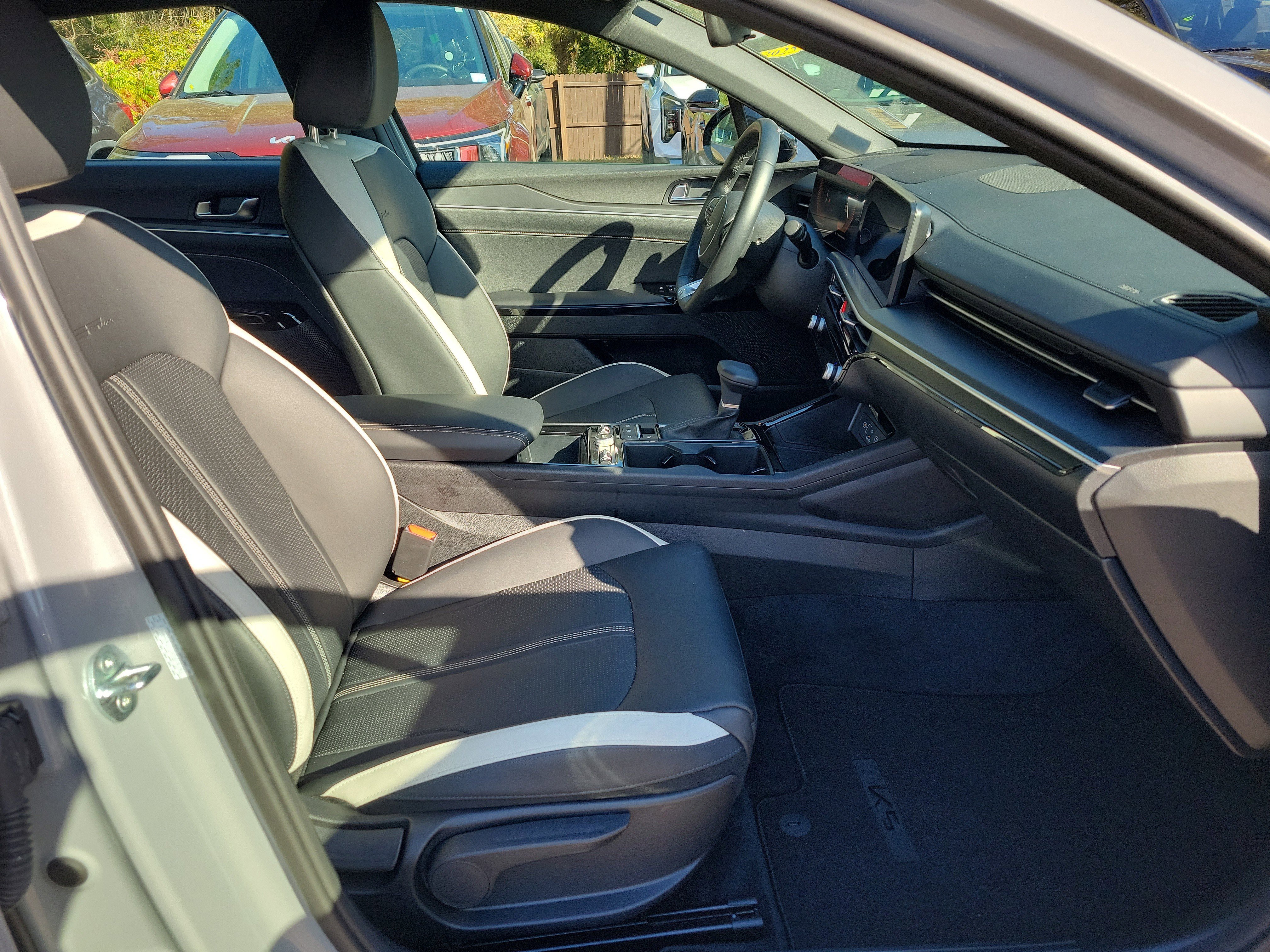 Certified 2025 Kia K5 GT-Line image 7