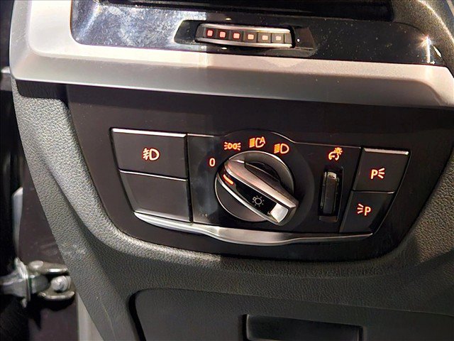 Used 2021 BMW X3 xDrive30e w/ Executive Package AWD/4WD image 13