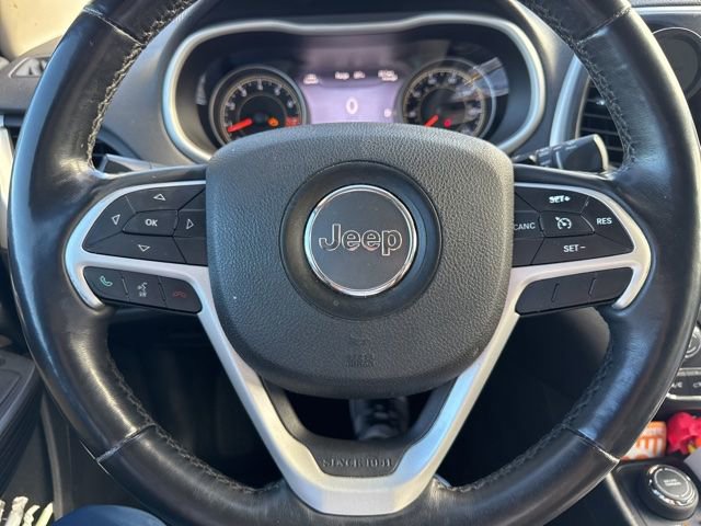 Used 2015 Jeep Cherokee Limited w/ Luxury Group image 14